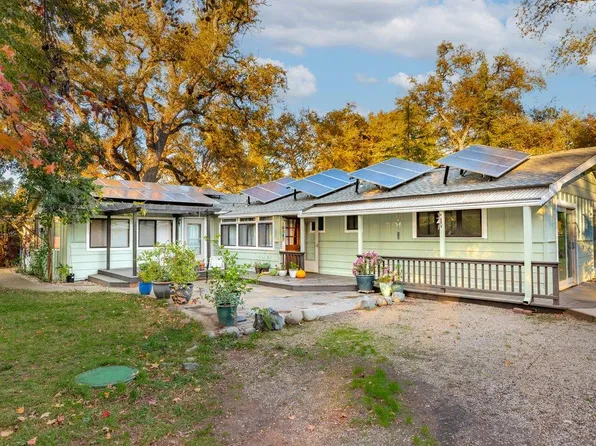 18022 Brandy Ln, Penn Valley, CA 95946