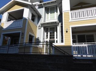 156 Hall Brothers Loop, Bainbridge Island, WA 98110