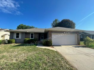 2651 W Village Ter, Springfield, MO 65810