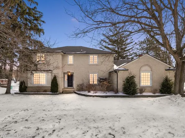 1824 N Adams Rd, Rochester Hills, MI 48306