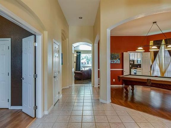 3rd image of 2908 Yukon Dr