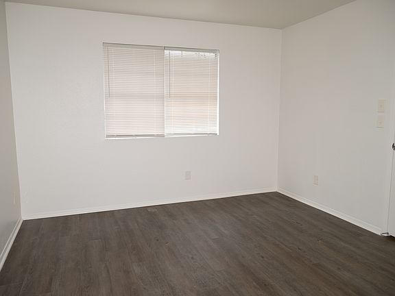 5th image of 5660 Bradley Cir