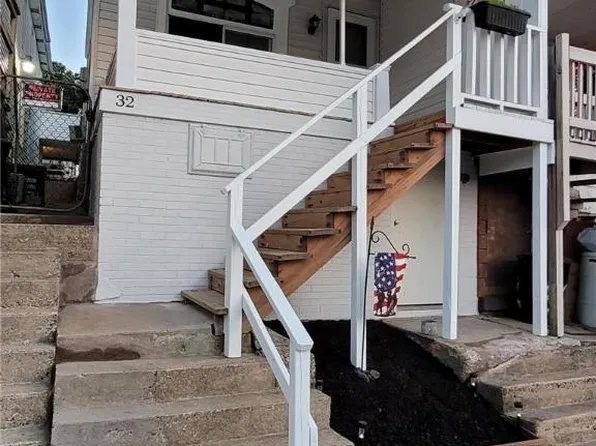 32 E Abbott St, Lansford, PA 18232