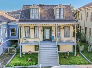 1421 Winnie St, Galveston, TX 77550