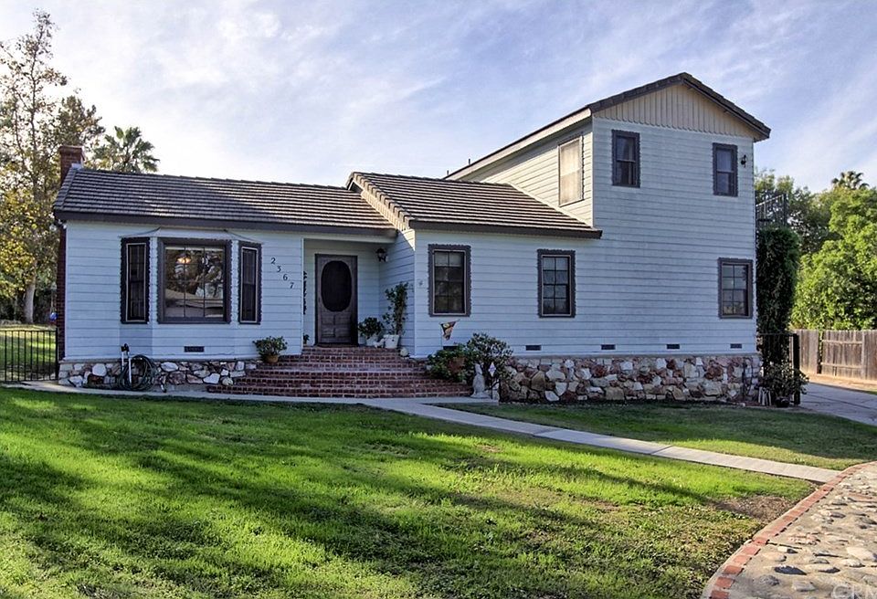1st image of 2367 Almeza Ave