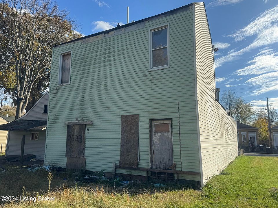 2nd image of 2523 Rowan St