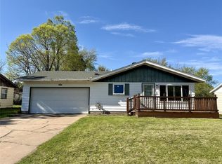 3214 Robin Rd, Eau Claire, WI 54703