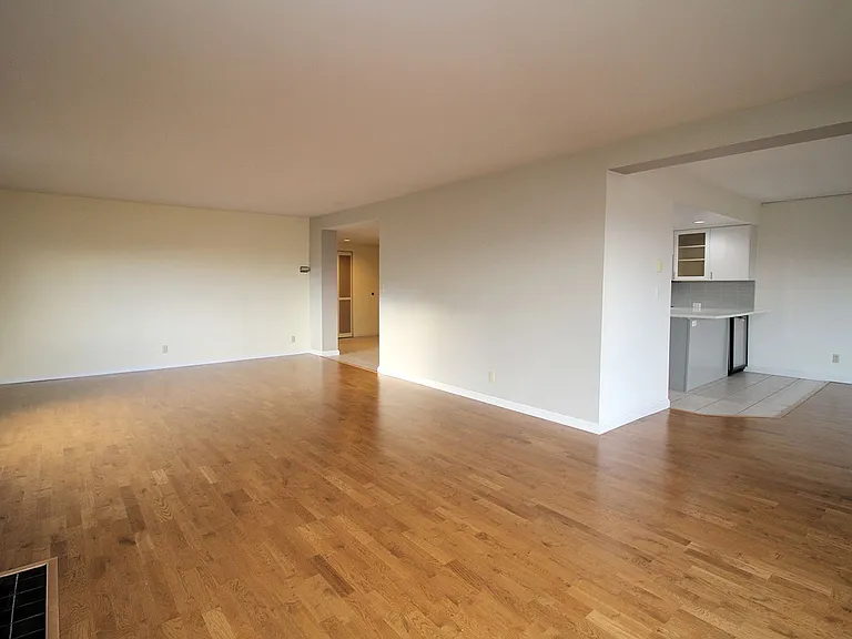 2309 SW 1st Ave #745 — Photo 8