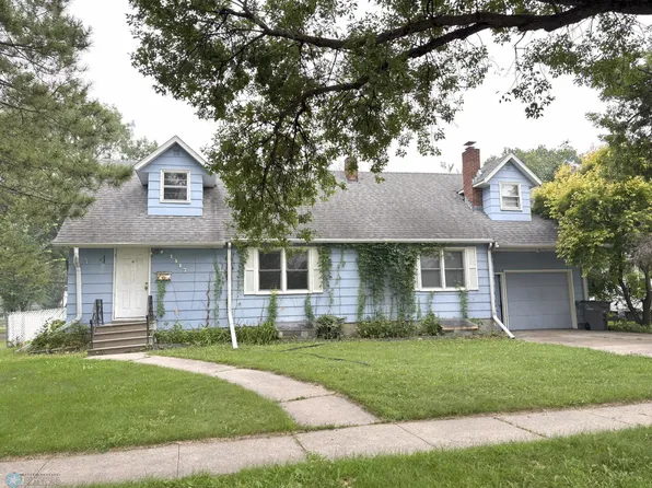 1317 3rd St S, Moorhead, MN 56560