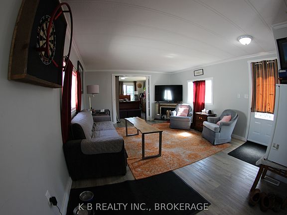 4th image of 4 Cedar St W
