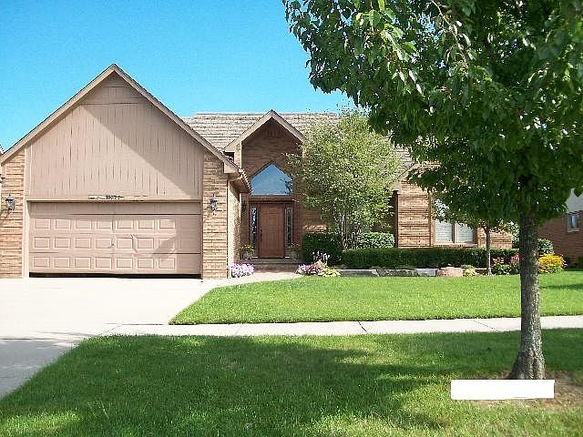 1st image of 19577 Pine Cone Dr