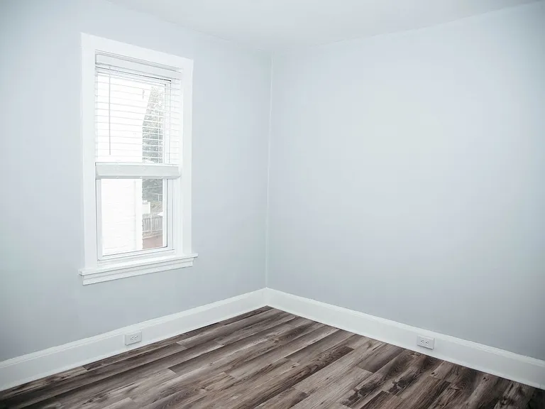 510 E Fulton St — Photo 14