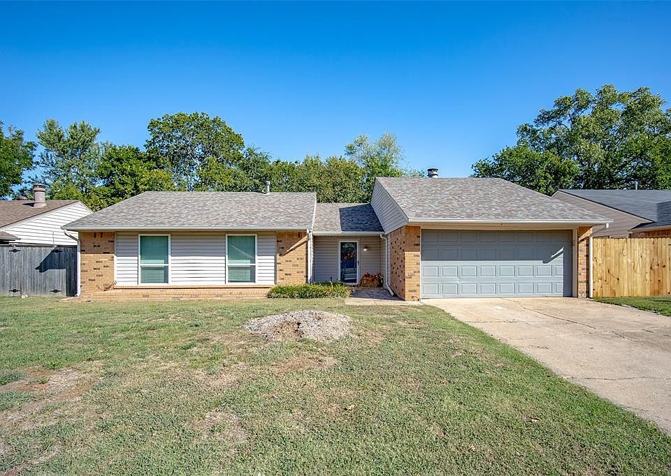 1st image of 1915 Oakhollow Dr