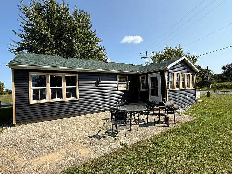 17075-11 Mile Rd — Photo 9