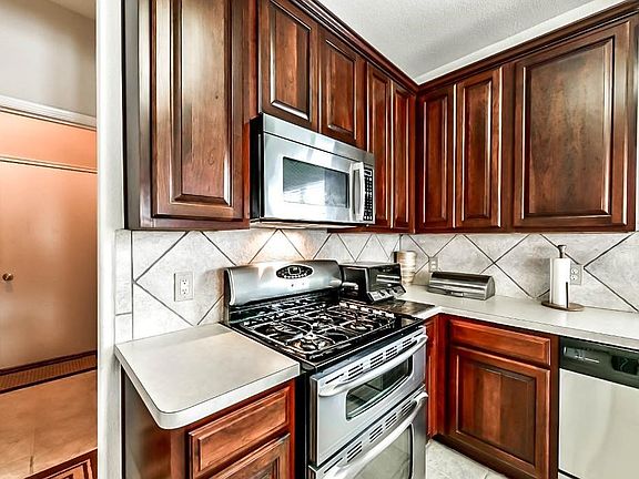 3rd image of 21626 White Falls Ln