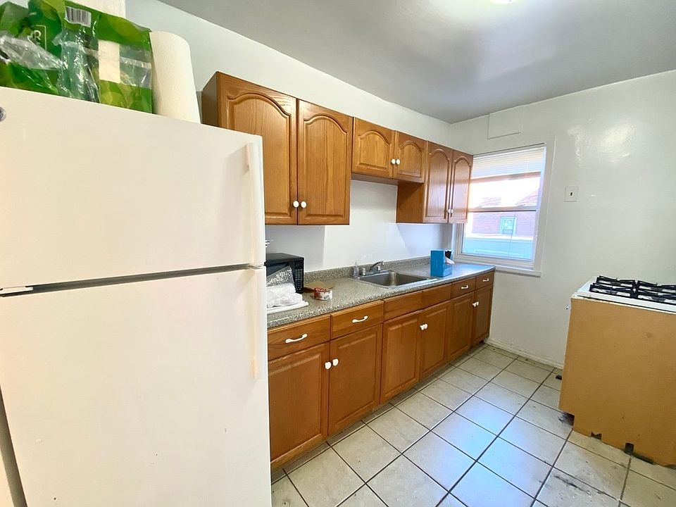 1st image of 20-42 23rd St #1