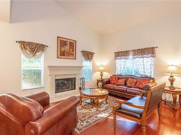 5th image of 11867 Hoyt Ln