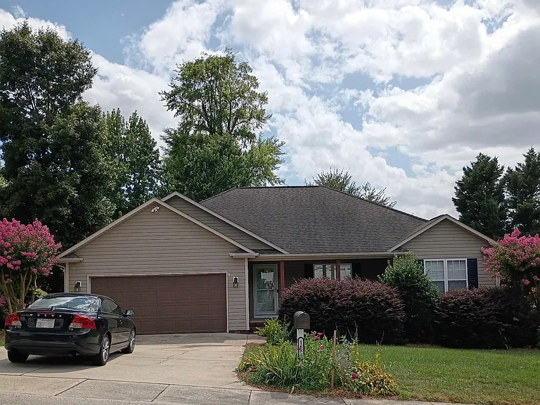 1684 SE Red Bird Cir — Photo 1