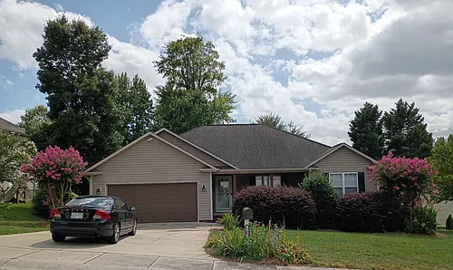 1684 SE Red Bird Cir Photo 1
