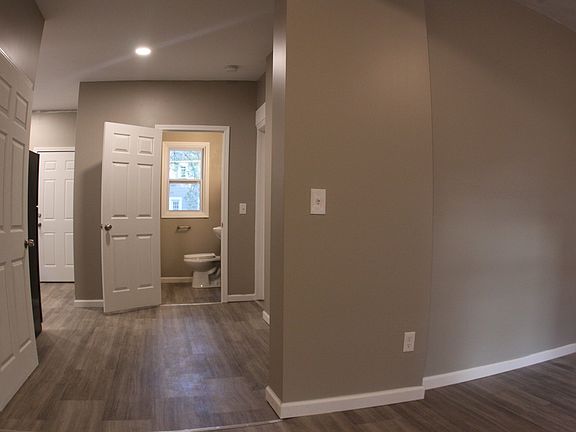 5th image of 62 Amherst St