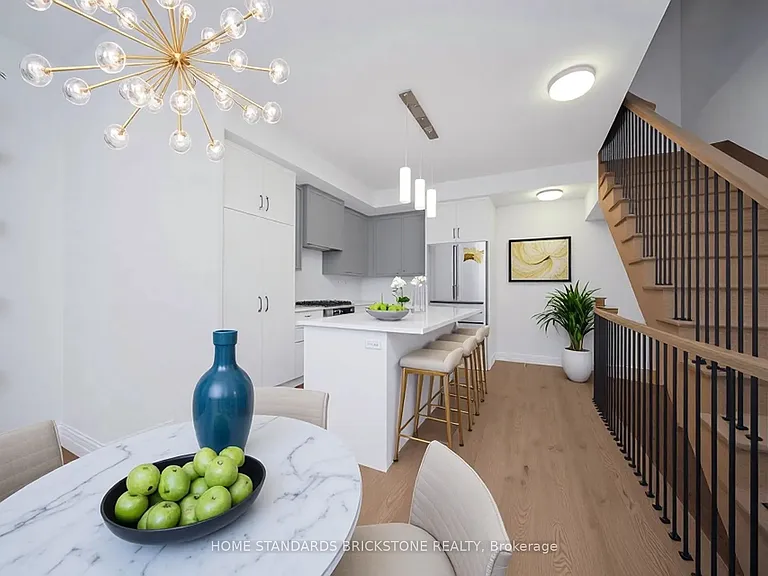 22 Chesley St — Photo 14