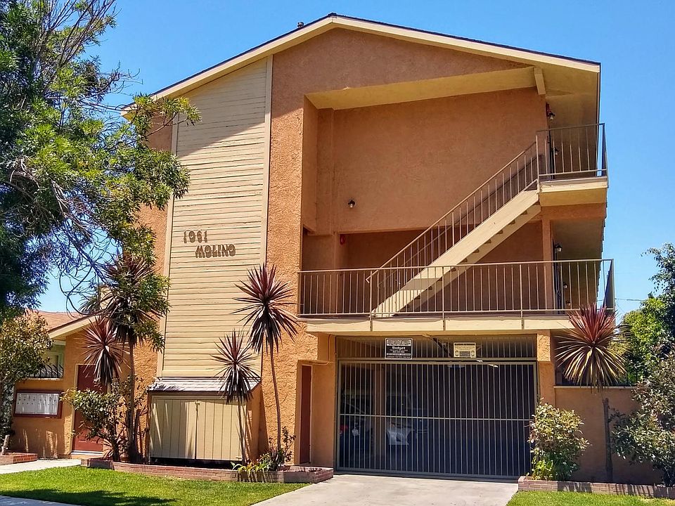 Attractive, freshly painted building