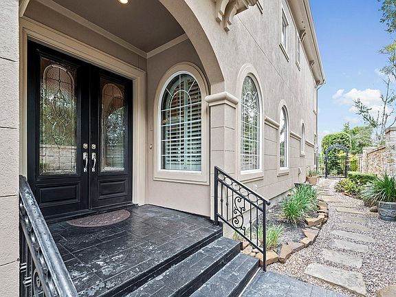 4th image of 15414 Rock Creek Villa Dr