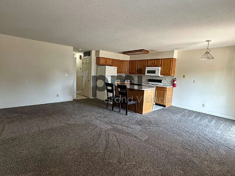 1306 Arthur Ave #12 — Photo 12