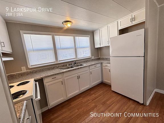 3rd image of 9 Larkspur Dr