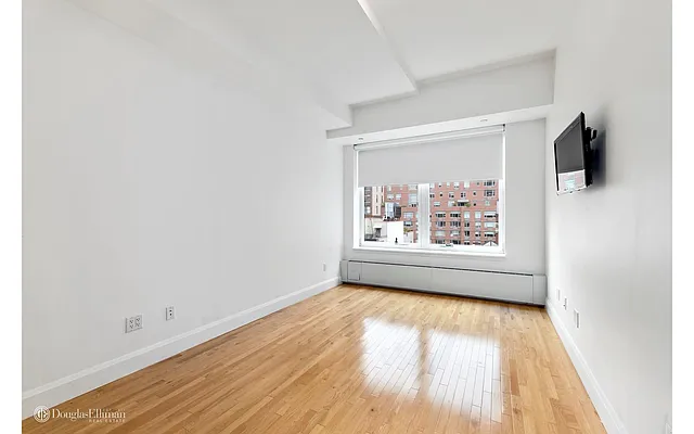 Sold by Douglas Elliman | media 16