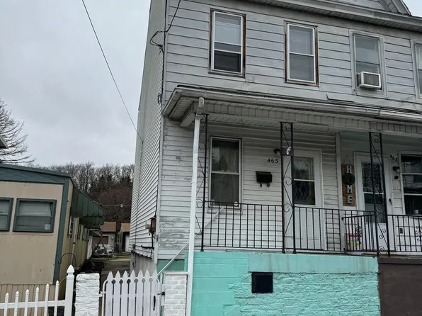 465 W Saylor St, Mount Carmel, PA 17851