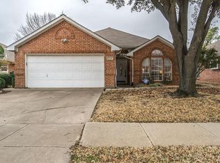 2216 Tiffany Glenn Ct, Bedford, TX 76021
