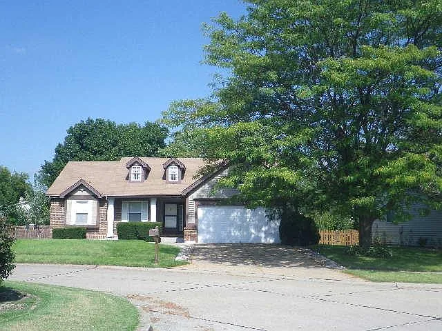 2925 Sherwood Dr photo 1