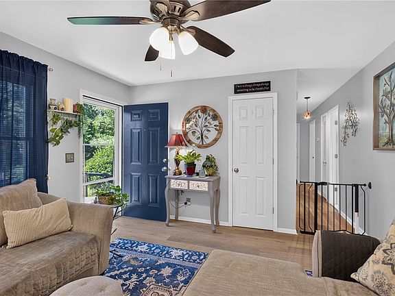 5th image of 116 Oak Ridge Cir