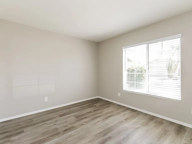 1194 S Anvil Pl — Photo 12