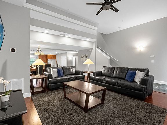 5th image of 8555 Kediaman Ave