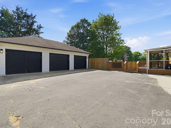 5th image of 5009 Hemby Rd