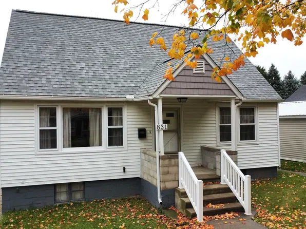 831 Hoch Ave, Adrian, MI 49221