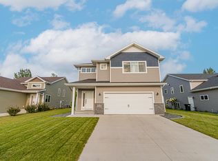 5844 Deb Dr W, West Fargo, ND 58078