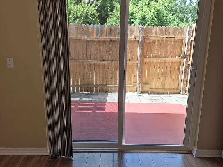 Walton Cir — Photo 9