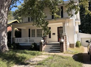 409 S Center St, Shelbina, MO 63468