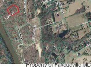 415 River Bluff Dr N, Dunn, NC 28334