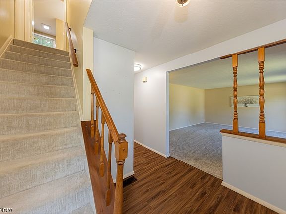 4th image of 1058 Riverview Dr