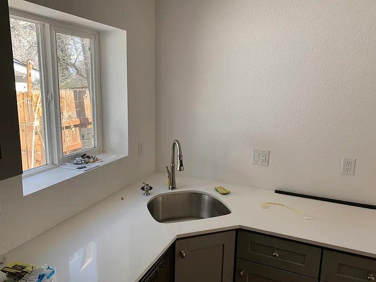 1340 Poplar St — Photo 18