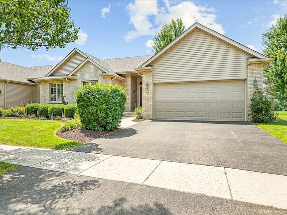 2nd image of 106 Katies Way #106