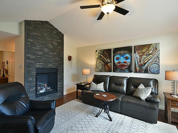 5th image of 5866D Turnstone Cres