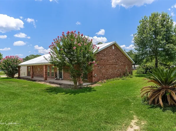 658 Red Maple St, Coushatta, LA 71019