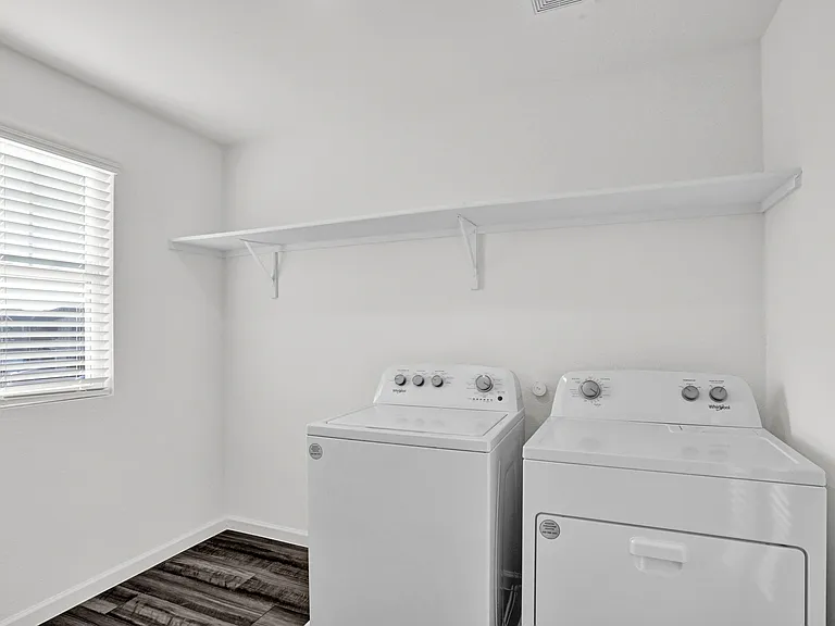 2117 Hamilton St — Photo 34