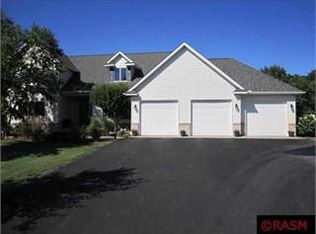 119 Red Oak Dr, Mankato, MN 56001