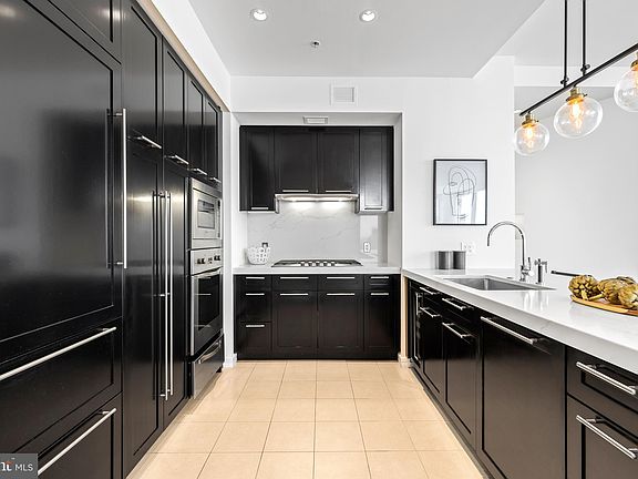 5th image of 1414 S Penn Sq Unit 40B